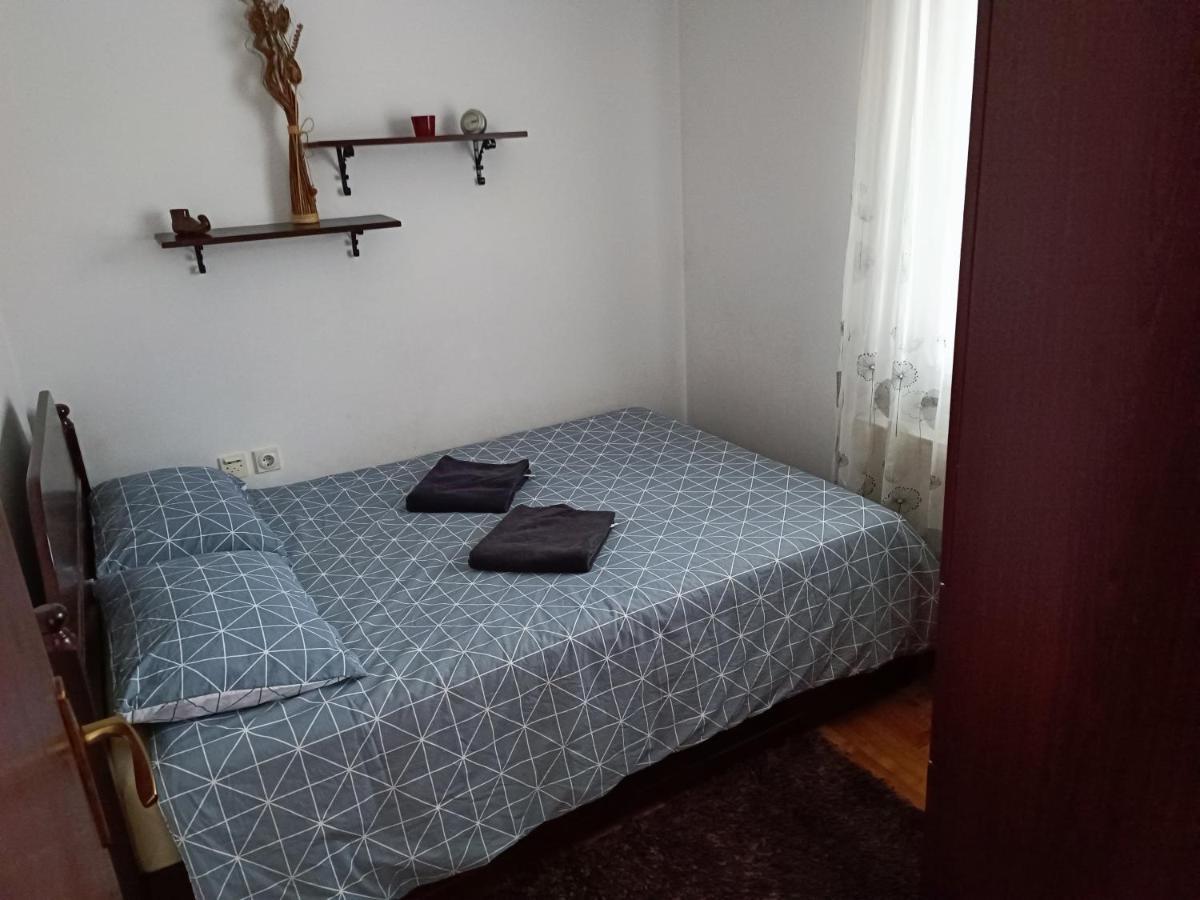 Serbian Home With Garden Krnjaca Ngoại thất bức ảnh