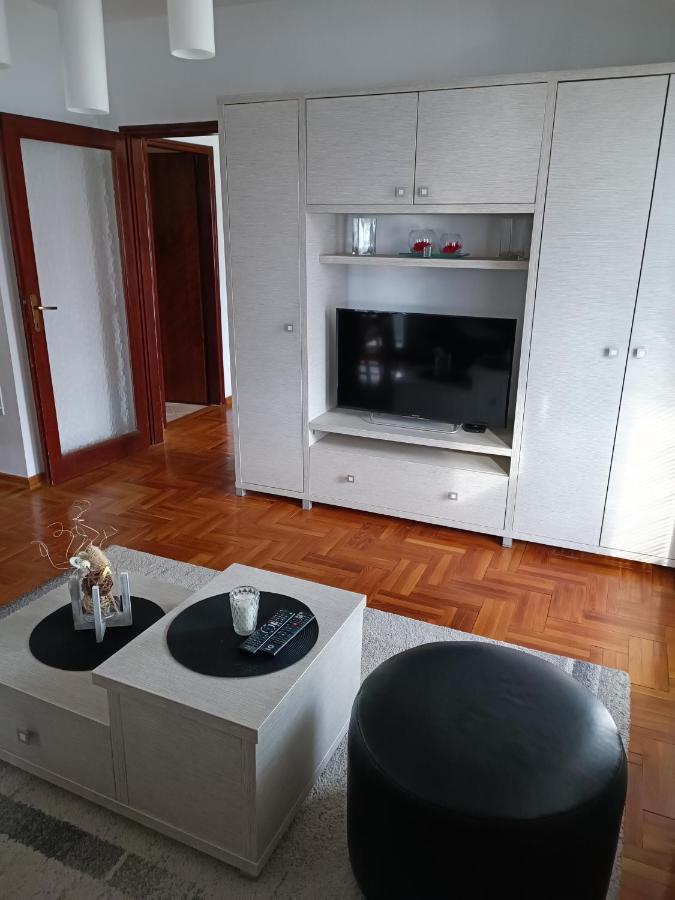 Serbian Home With Garden Krnjaca Ngoại thất bức ảnh