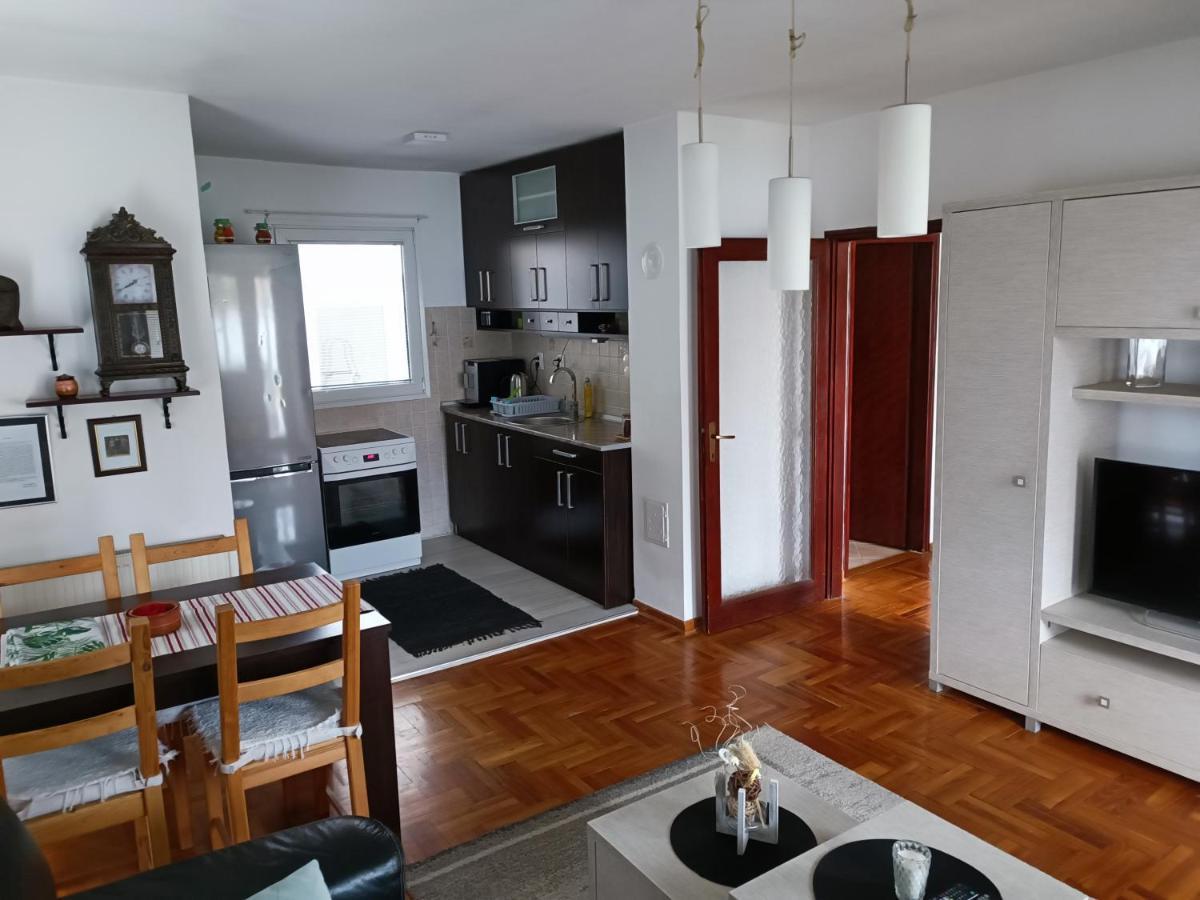 Serbian Home With Garden Krnjaca Ngoại thất bức ảnh