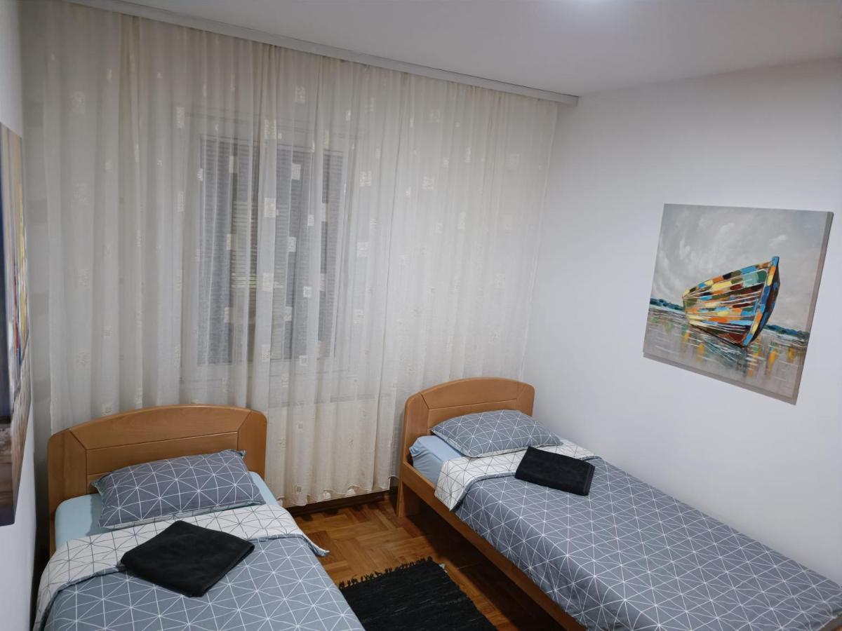 Serbian Home With Garden Krnjaca Ngoại thất bức ảnh